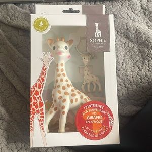 Sophie La Giraffe Teether - never opened